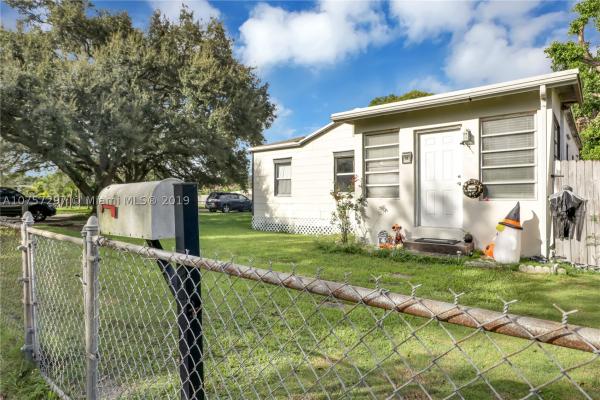 Miami Springs No HOA, 310 Pine Ct, Miami Springs, Florida 33166, image 2