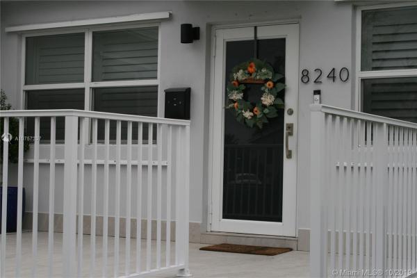 Coral Way Village, 8240 SW 27 Ln #, Westchester, Florida 33155, image 2