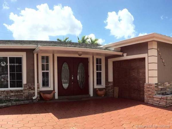 Twin Lakes, Sunrise, Florida 33323, image 2