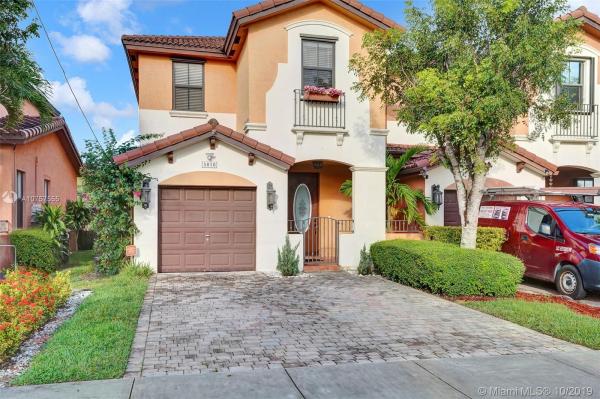 Bird Villas, 3810 SW 69th Ave #3810, Coral Terrace, Florida 33155, image 2