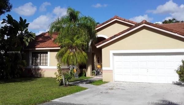 Mansions Cove At Lakes Of The Meadow, 4321 SW 155th Ct, Kendall West, Florida 33185, image 2