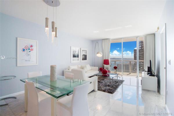Icon Brickell Tower 3, 485 Brickell Ave #2709, Miami, Florida 33131, image 2