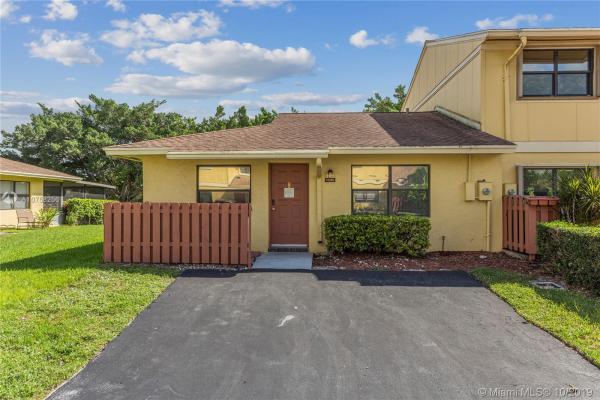Country Lake, 16335 Country Lake Cir, Delray Beach, Florida 33484, image 2