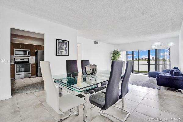 Summertree Village, 471 Ives Dairy Rd #103-3, Ives Estates, Florida 33179, image 2