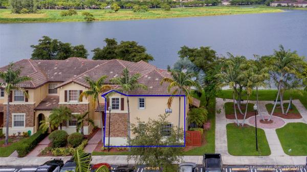 The Shores At Isles Of Bayshore, 9227 SW 227th St #6, Cutler Bay, Florida 33190, image 2