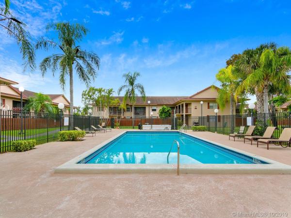 Pine Grove, 11269 SW 88th St #107J, Kendall, Florida 33176, image 2