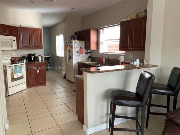 Bali At Oasis, 366 NE 36th Ter, Homestead, Florida 33033, image 2