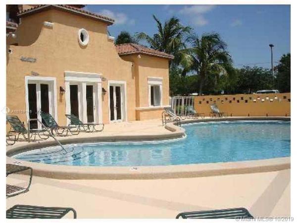 Villas Of Pinecrest, 6709 N KENDALL DR #218, Pinecrest, Florida 33156, image 2