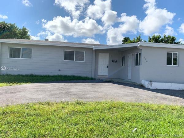 Sierra Mirada, 960 NW 199th St, Miami Gardens, Florida 33169, image 2