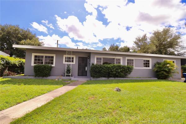 Palmland Estates, 1712 NW 185th Ter, Miami Gardens, Florida 33056, image 2
