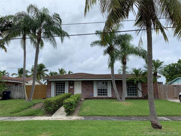 Bel Aire, 19310 Bel Aire Dr, Cutler Bay, Florida 33157, image 2