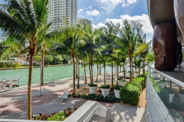 Icon Brickell Tower 1, 465 Brickell Ave #1605, Miami, Florida 33131, image 2