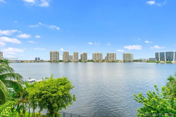 Bay House Tower, 17878 N Bay Rd #301, Sunny Isles Beach, Florida 33160, image 2