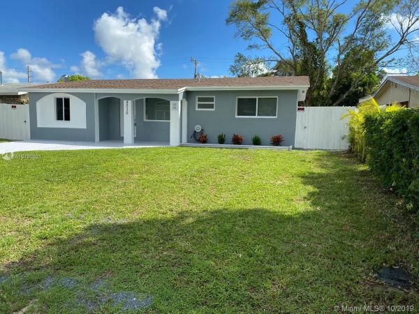 Edgewater Manor, 4830 SW 29th Ave, Dania Beach, Florida 33312, image 2