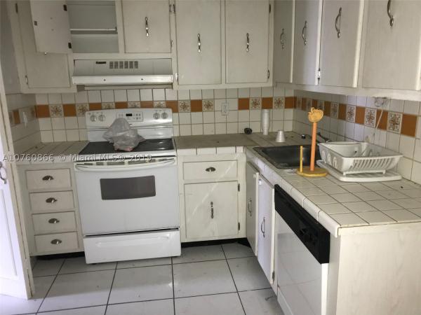 Manatee, 9273 Collins Ave #306, Surfside, Florida 33154, image 2