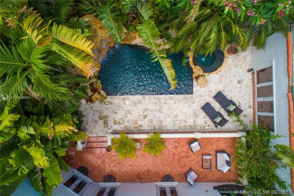 Riviera, 6812 San Vicente St, Coral Gables, Florida 33146, image 2