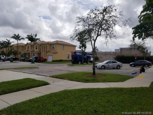 Kendall Breeze West, 13724 SW 118th Ter 0, The Hammocks, Florida 33186, image 2