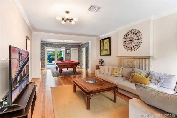 Aqua Marine, 740 NE 76th St, Miami, Florida 33138, image 2