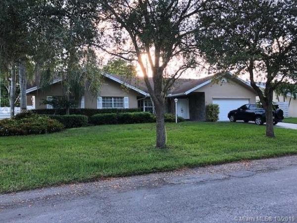 Turtle Creek, 14607 SW 152nd Ct, Country Walk, Florida 33196, image 2