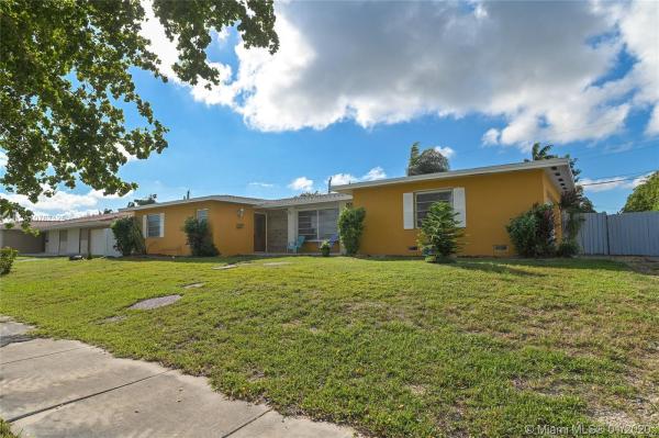 Palmetto Country Club Estates, 9780 SW 157th Ter, Palmetto Estates, Florida 33157, image 2
