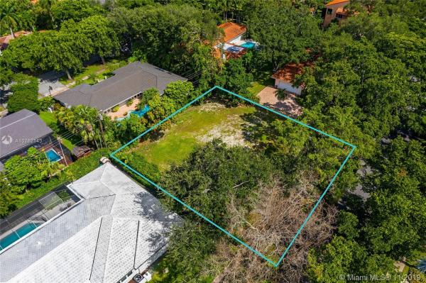 Riviera, 931 Andora Ave, Coral Gables, Florida 33146, image 2