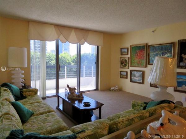 Mystic Pointe Tower 500, 3530 Mystic Pointe Dr #413, Aventura, Florida 33180, image 2