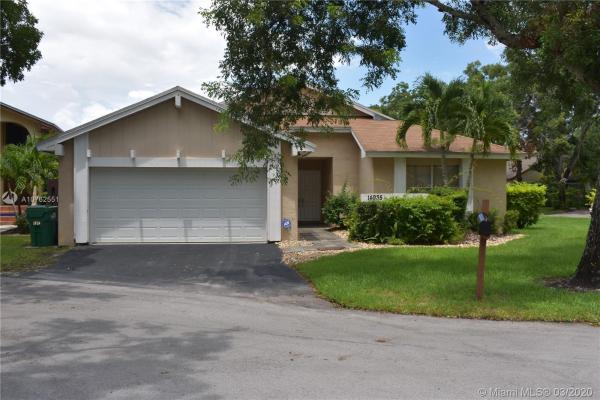 Lakes Of The Meadow, 14935 SW 53rd Ln, Kendall West, Florida 33185, image 2