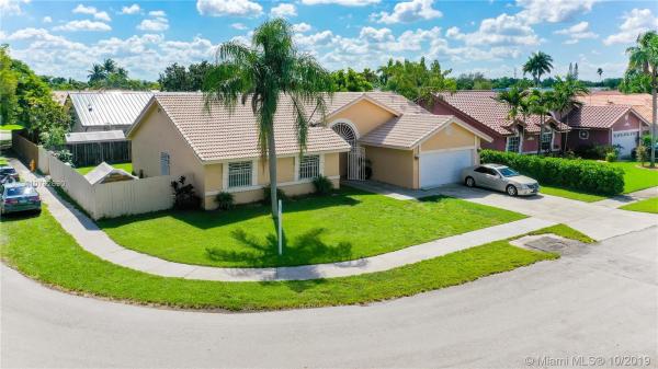 Limewood Grove, 14450 SW 160th Ter, Richmond West, Florida 33177, image 2
