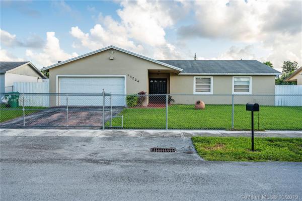 Meadow Wood Manor, 13224 SW 265th St, Princeton, Florida 33032, image 2
