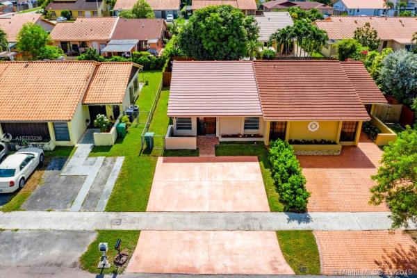 West Gables Estates, 9020 SW 8th Ter #B, Westchester, Florida 33174, image 2