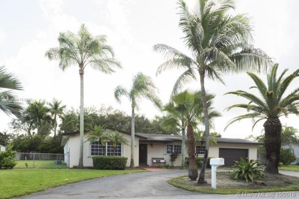 Prio Estates, 9720 SW 145th St, Kendall, Florida 33176, image 2