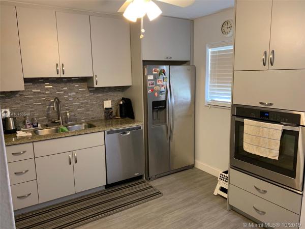 Villas At Carriage Hills Lakeside, 200 Berkley Rd #124, Hollywood, Florida 33024, image 2