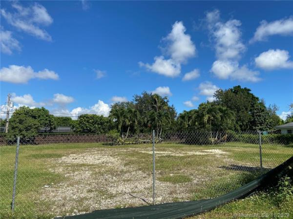 Garden Estates, 7555 SW 134th St, Pinecrest, Florida 33156, image 2