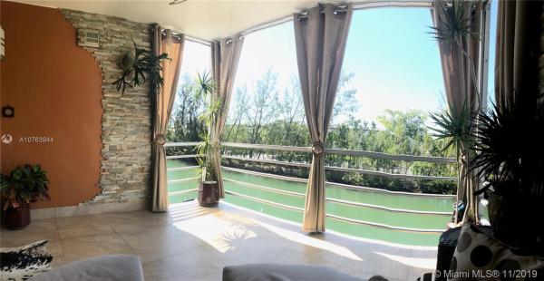 Eastern Shores White House, 3660 NE 166 St #314, North Miami Beach, Florida 33160, image 2