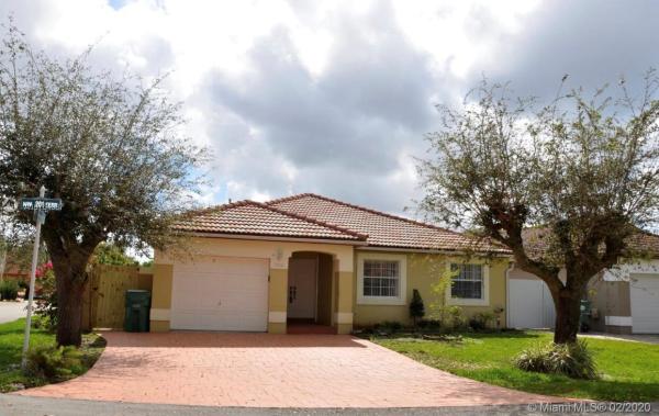 Marbella Park, 8156 NW 201st Ter, Hialeah, Florida 33015, image 2