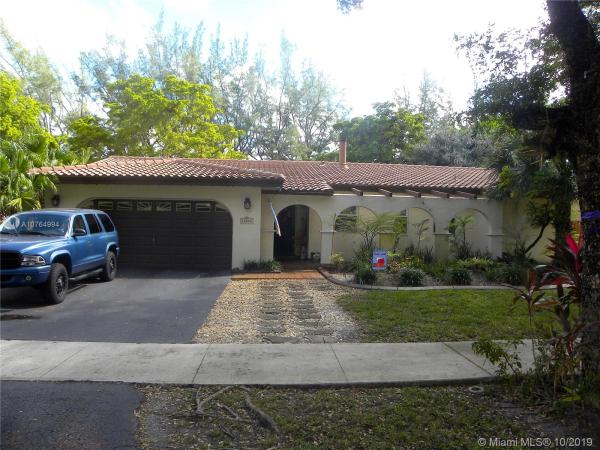 Eagle Nest, 15241 Durnford Dr, Miami Lakes, Florida 33014, image 2