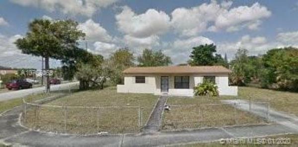 Lake Lucerne, 20400 NW 23rd Ave, Miami Gardens, Florida 33056, image 2