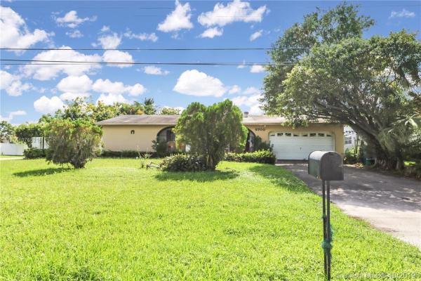 The Knolls, 8700 Miramar Blvd, Miramar, Florida 33025, image 2