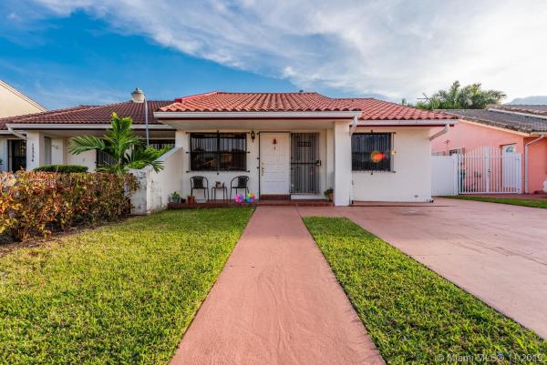 Golden Twins, 12336 SW 10th Ln, Tamiami, Florida 33184, image 2