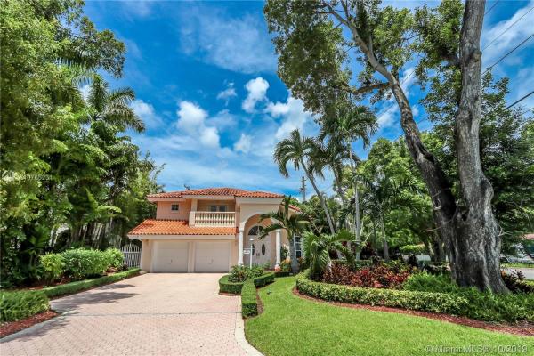 Coral Gables Country Club, 4002 Anderson Rd, Coral Gables, Florida 33146, image 2