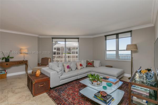Courvoisier Courts, 701 Brickell Key Blvd #1512, Miami, Florida 33131, image 3