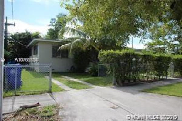 Jay Bob, 490 NW 47th Ave, Miami, Florida 33126, image 2