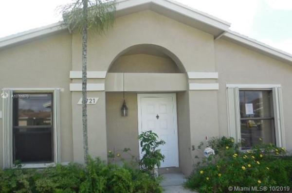 Westwind Lakes Garden Homes, 6721 SW 152nd Pl #46-21, Kendall West, Florida 33193, image 2