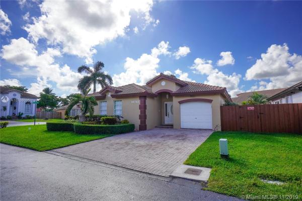 Lennar Homes At Forest Lakes, 16742 SW 90th St, The Hammocks, Florida 33196, image 2
