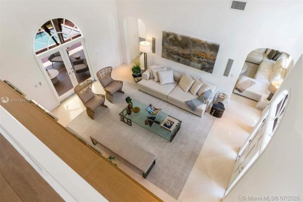 La Gorce Island, 6650 Pinetree Ln, Miami Beach, Florida 33141, image 2