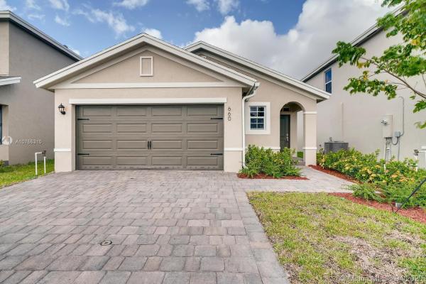 660 NE 5th Way, Unincorporated Dade County, Florida 33034, image 2