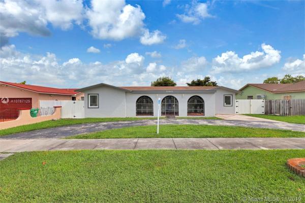 Cantisano, 10501 SW 165th St, Palmetto Estates, Florida 33157, image 2