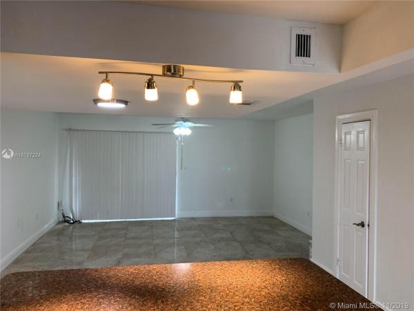 Barbella, 5481 NW 171st Ter, Miami Gardens, Florida 33055, image 2