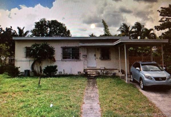 Poincianna Manor, 950 NE 146th St, North Miami, Florida 33161, image 2