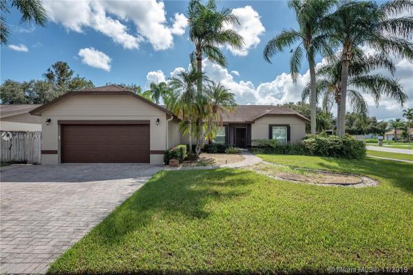 Orange Tree Lakes, 12740 SW 12th Ct, Davie, Florida 33325, image 2